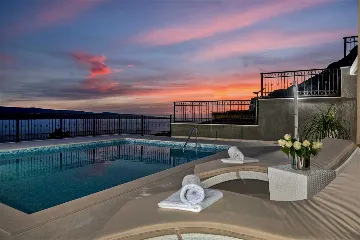 Mimice Villa with Pool for 10+2 Guests