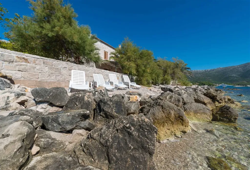 Seafront Villa with Saltwater Pool in Orebić