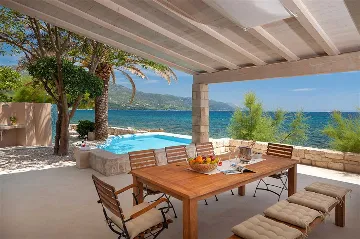 Seaside Villa with Infinity Pool in Orebić