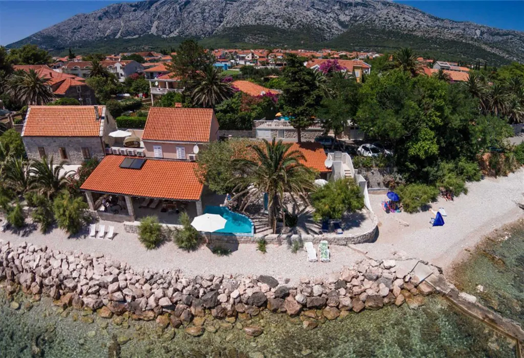 Seaside Villa with Infinity Pool in Orebić