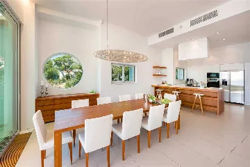 5-Bedroom Villa in Brela with Heated Pool