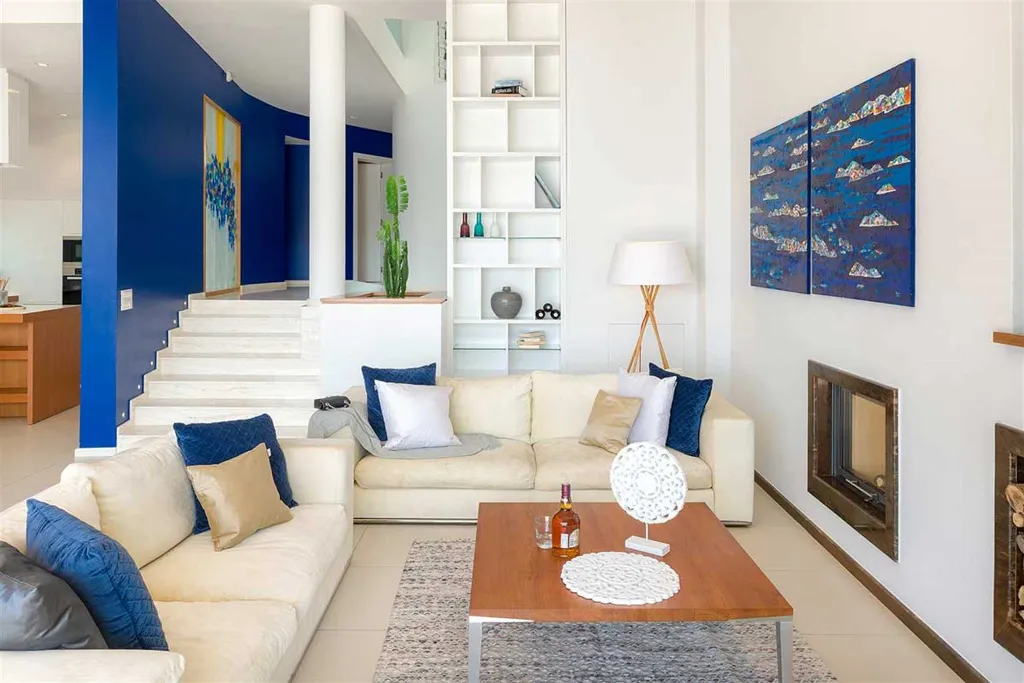 5-Bedroom Villa in Brela with Heated Pool
