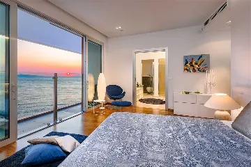 5-Bedroom Villa in Brela with Heated Pool