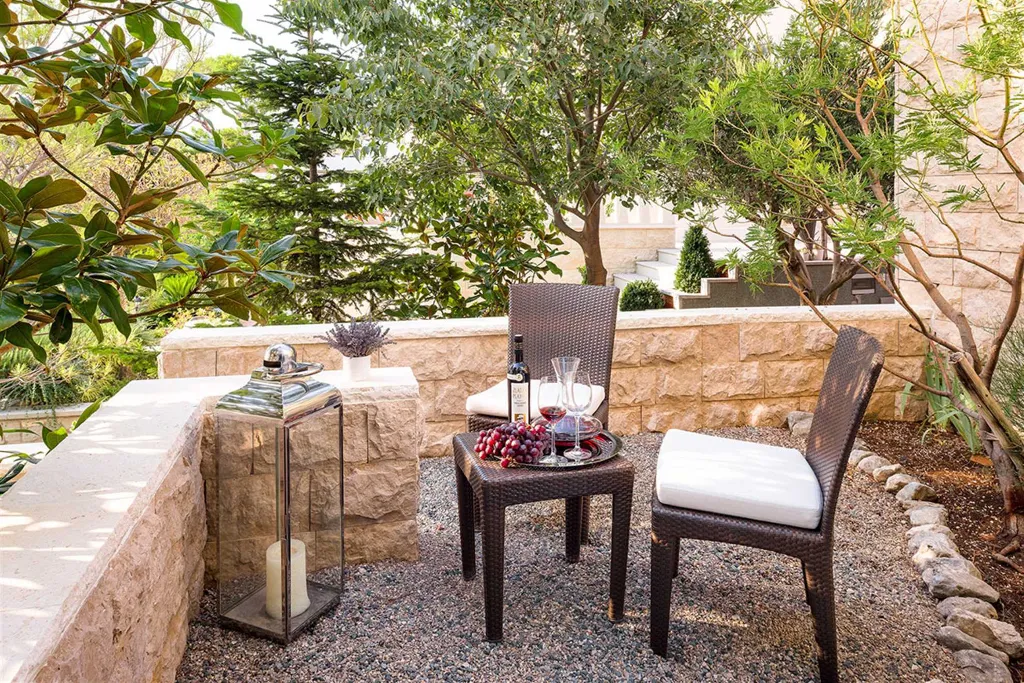 5-Bedroom Villa in Brela with Heated Pool
