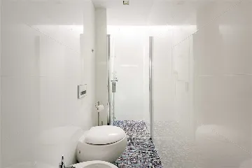 5-Bedroom Villa in Brela with Heated Pool