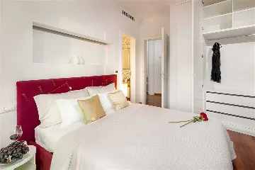 5-Bedroom Villa in Brela with Heated Pool