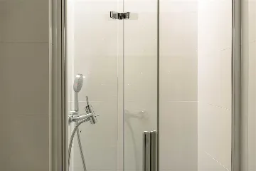 5-Bedroom Villa in Brela with Heated Pool