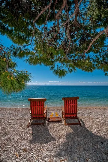 Air-Conditioned 2-Bedroom Villa in Bratuš for 5