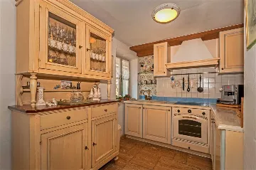 Air-Conditioned 2-Bedroom Villa in Bratuš for 5