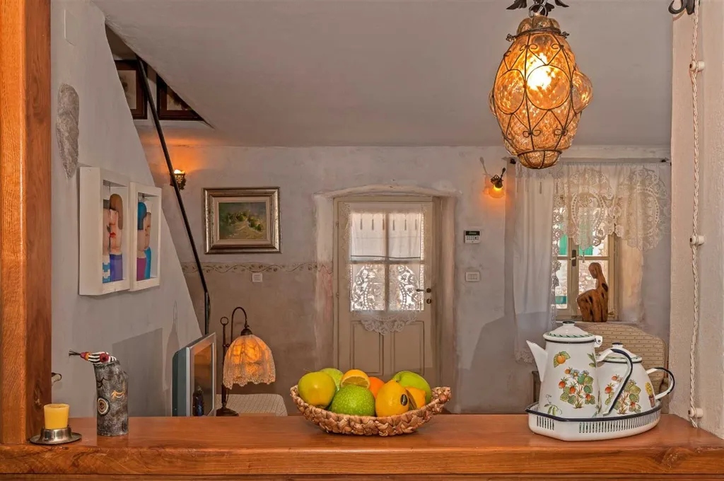 Air-Conditioned 2-Bedroom Villa in Bratuš for 5