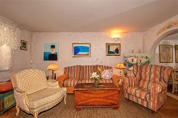 Air-Conditioned 2-Bedroom Villa in Bratuš for 5