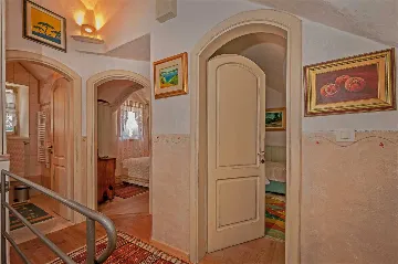 Air-Conditioned 2-Bedroom Villa in Bratuš for 5