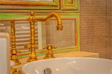 Air-Conditioned 2-Bedroom Villa in Bratuš for 5