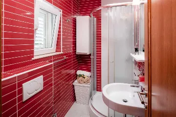 4-Bedroom Villa in Prigradica with Private Sea Deck