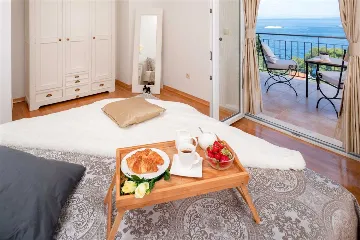 4-Bedroom Villa in Prigradica with Private Sea Deck