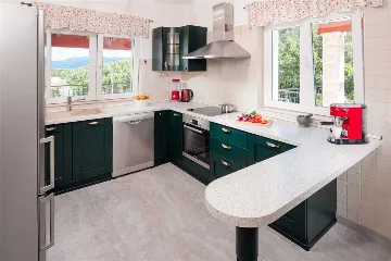 4-Bedroom Villa in Prigradica with Private Sea Deck