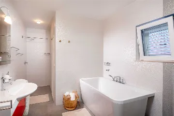 4-Bedroom Villa in Prigradica with Private Sea Deck