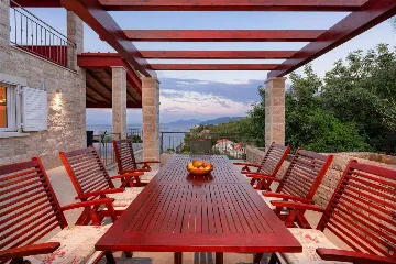 4-Bedroom Villa in Prigradica with Private Sea Deck