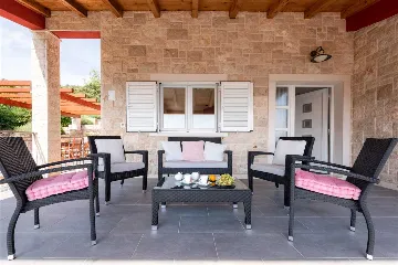 4-Bedroom Villa in Prigradica with Private Sea Deck