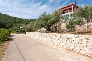 4-Bedroom Villa in Prigradica with Private Sea Deck