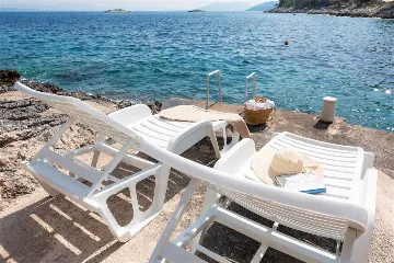 4-Bedroom Villa in Prigradica with Private Sea Deck