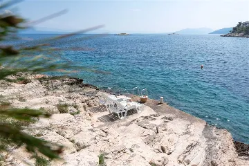 4-Bedroom Villa in Prigradica with Private Sea Deck