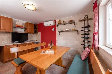 4-Bedroom Villa in Prigradica with Private Sea Deck