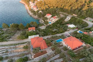 4-Bedroom Villa in Prigradica with Private Sea Deck