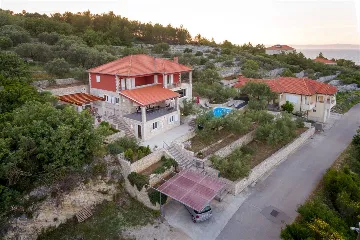 4-Bedroom Villa in Prigradica with Private Sea Deck