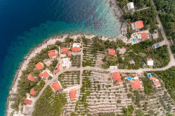 4-Bedroom Villa in Prigradica with Private Sea Deck