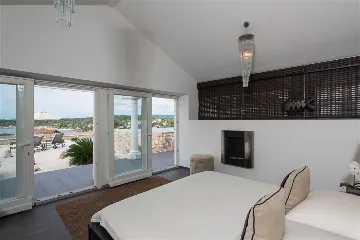 Stone Villa with Heated Pool in Drvenik Mali