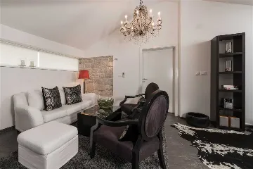 Stone Villa with Heated Pool in Drvenik Mali