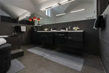 Stone Villa with Heated Pool in Drvenik Mali