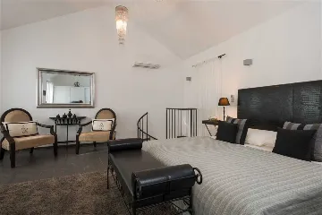 Stone Villa with Heated Pool in Drvenik Mali