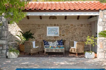 2-Bedroom Villa with Pool in Bol