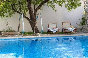 2-Bedroom Villa with Pool in Bol