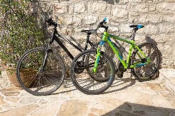 2-Bedroom Villa with Pool in Bol