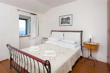 2-Bedroom Villa with Pool in Bol