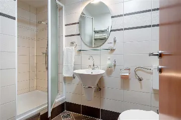 2-Bedroom Villa with Pool in Bol