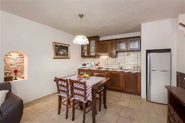 2-Bedroom Villa with Pool in Bol