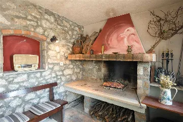 2-Bedroom Villa with Pool in Bol