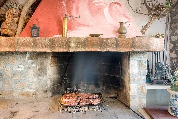 2-Bedroom Villa with Pool in Bol