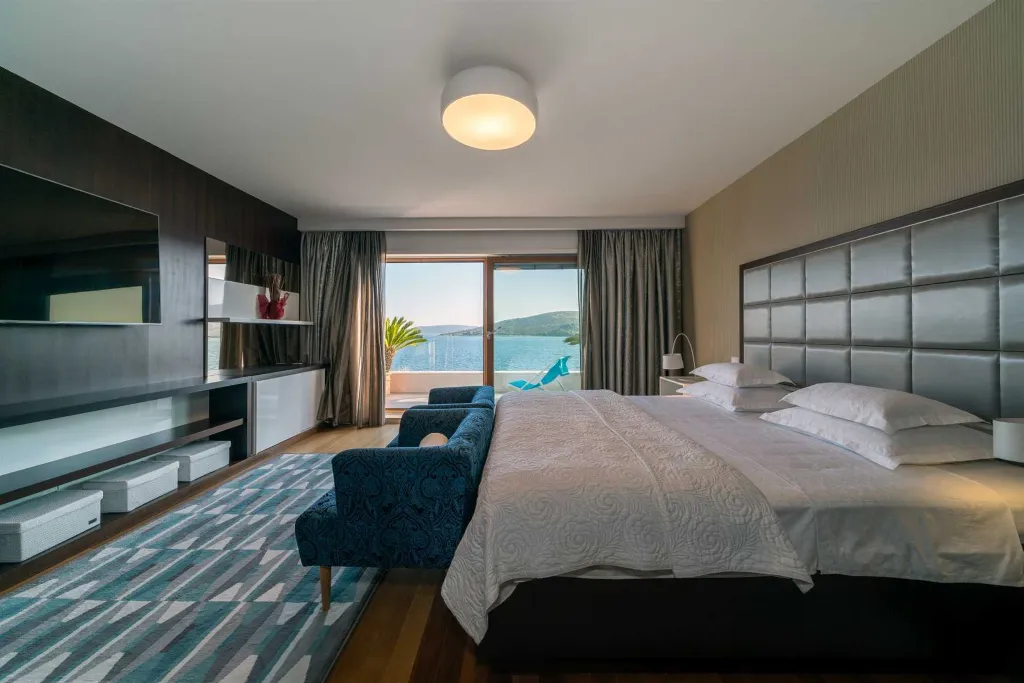 Seget Donji Villa with Pool, Sauna & Sea Access