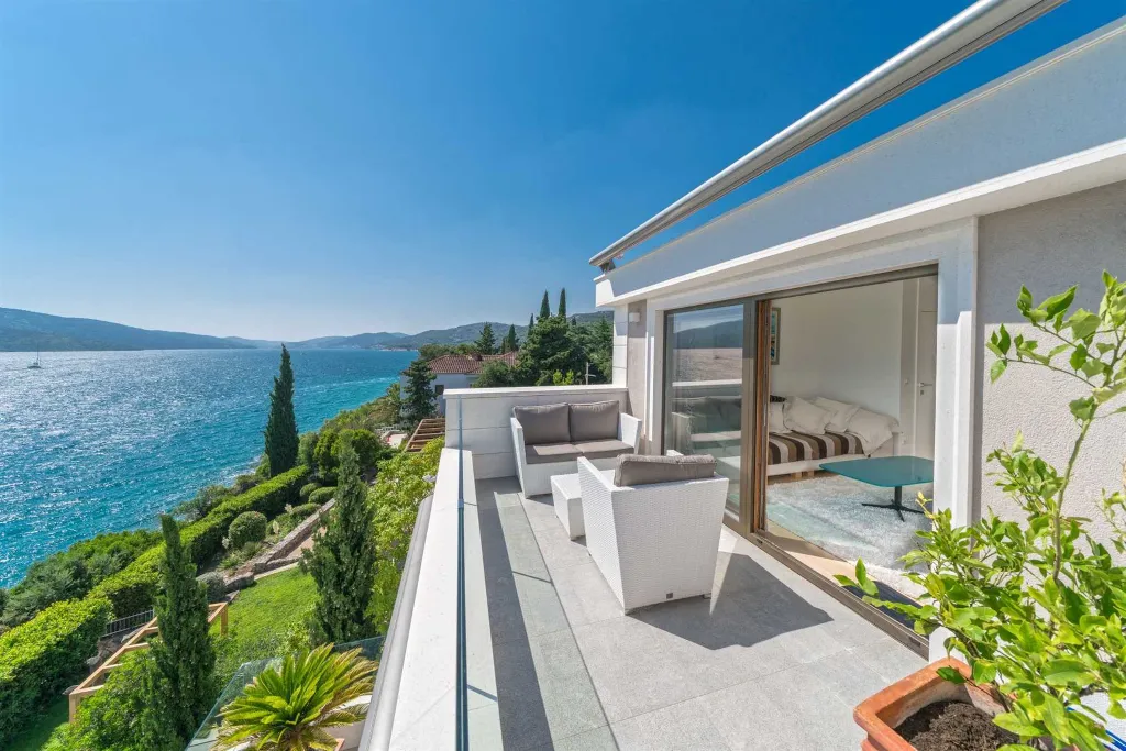 Seget Donji Villa with Pool, Sauna & Sea Access