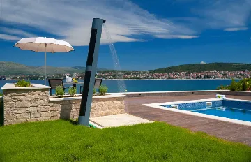 Okrug Gornji Villa for 11 with Indoor & Outdoor Pools