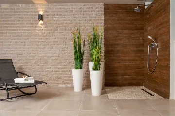 Okrug Gornji Villa for 11 with Indoor & Outdoor Pools