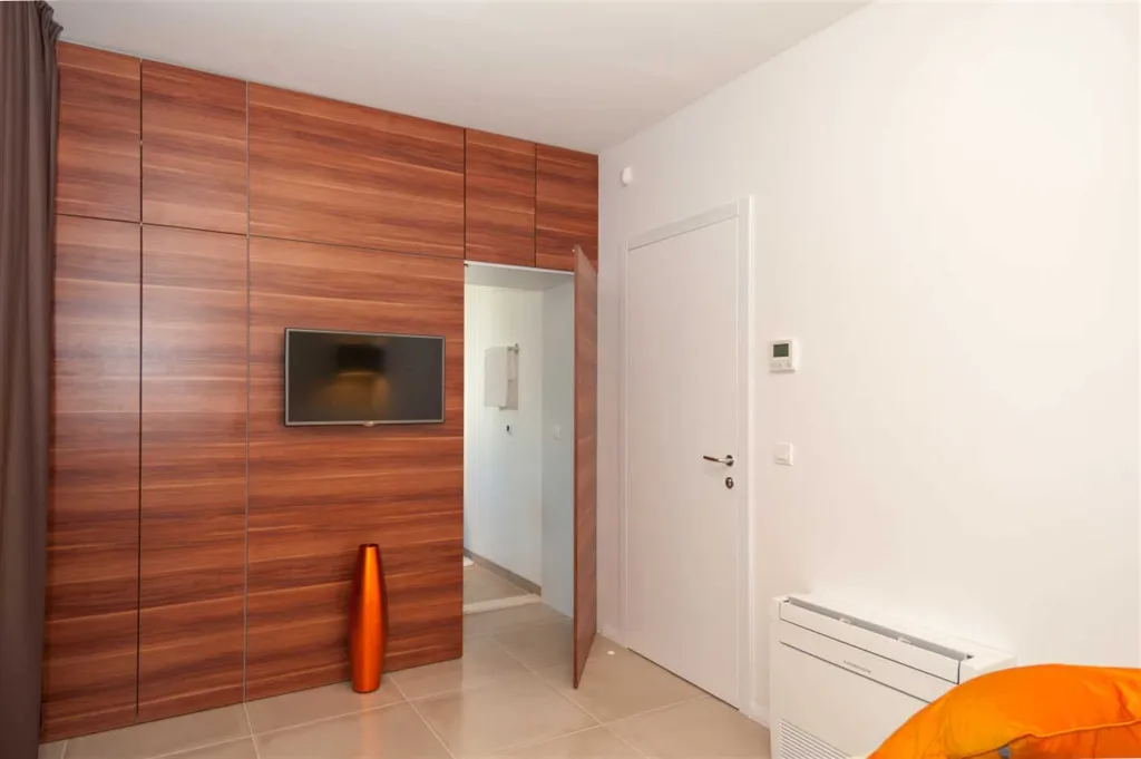 Okrug Gornji Villa for 11 with Indoor & Outdoor Pools