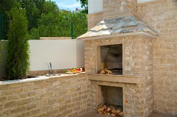 Okrug Gornji Villa for 11 with Indoor & Outdoor Pools