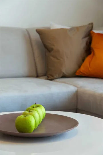 Okrug Gornji 6-Bedroom Villa for 11 Guests