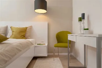 Okrug Gornji 6-Bedroom Villa for 11 Guests